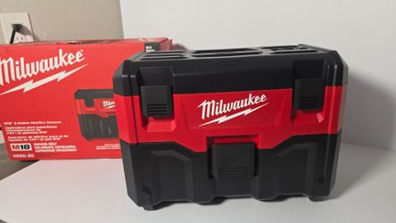 NEW MILWAUKEE M18 2-Gallon Wet/Dry Vacuum, Opened for Picturing