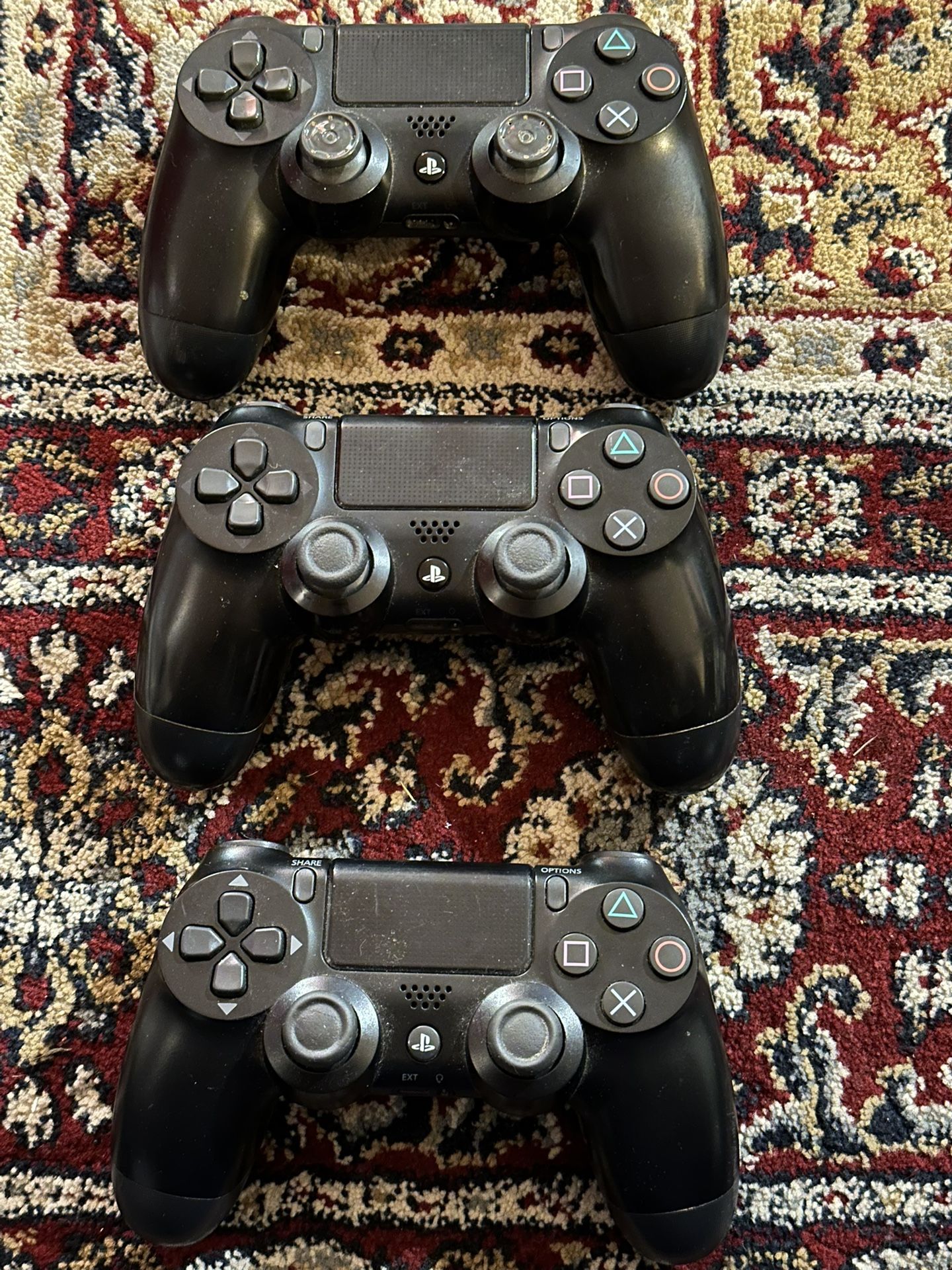 PS4 Controller