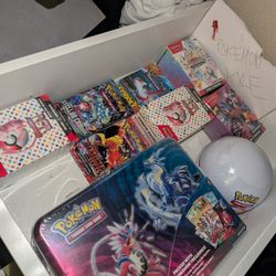 Pokémon TCG Sealed Lot – Collector’s Chest, Booster Bundles/ Packs, Poké Ball Tin
