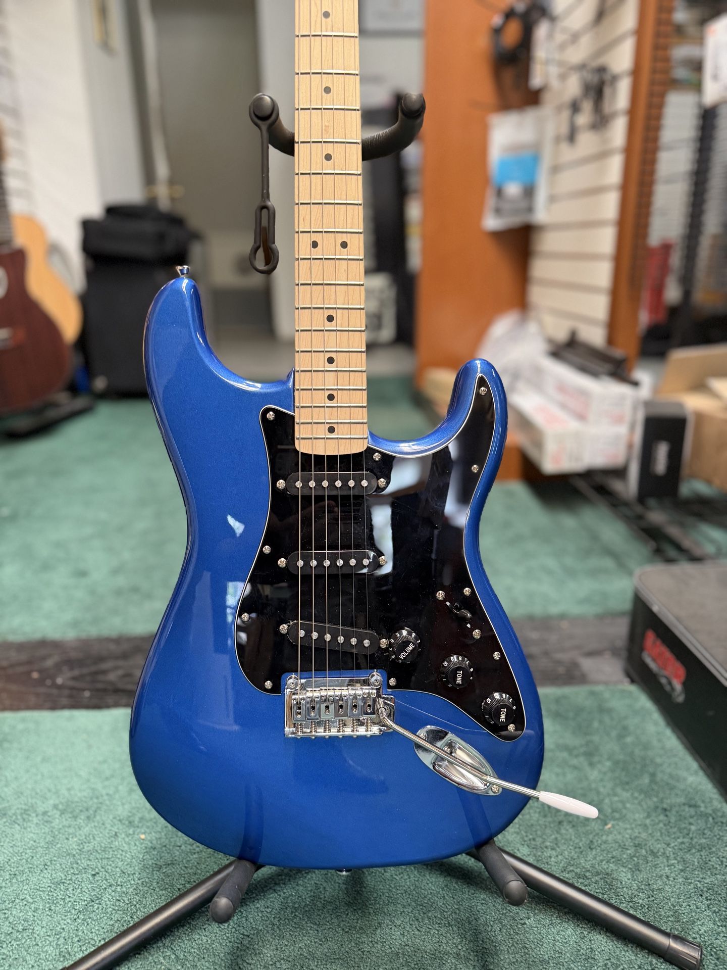 Like New Squier Stratocaster (2024) – Ready to Play 🎸