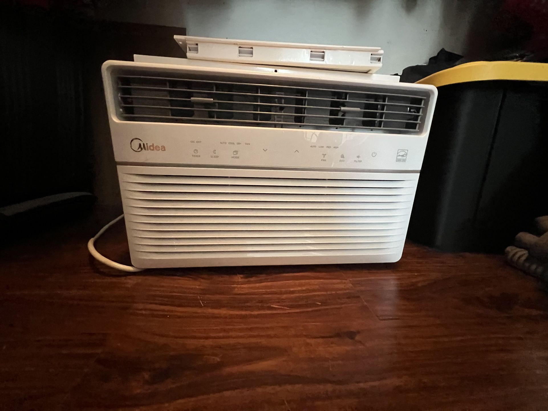 Midea 6,000 BTU Window unit AC