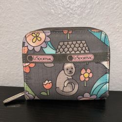 Lesportsac Floral Multicolor Women’s Bifold Zip Around Small Wallet Sz 4.5”