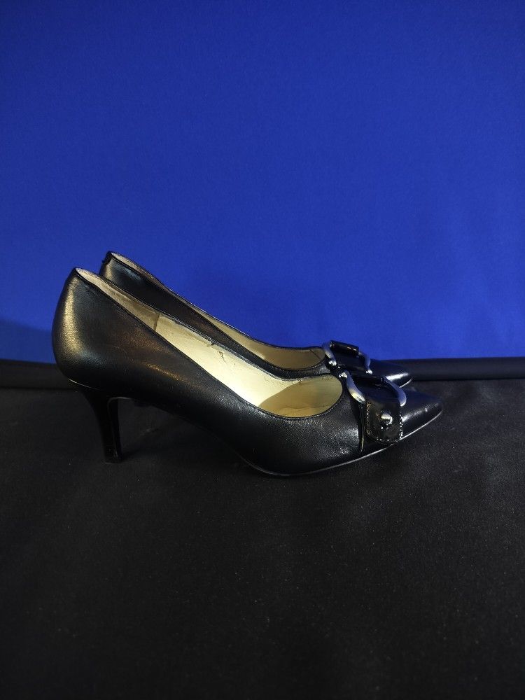 Nine West Women's Front Buckle Black Heels (Size 6.5)