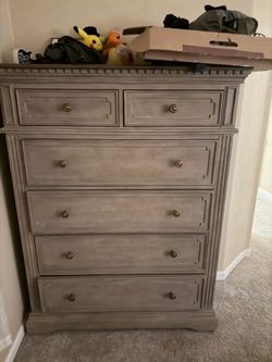 Rustic grey chest of drawers