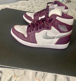 Jordan 1 Bordeaux Size 7.5