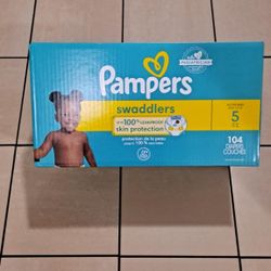 PAMPERS SIZE 5  104 COUNT