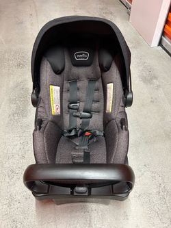 Evenflo Pivot Modular Travel System with SafeMax Car Seat