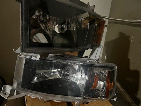 Scion Xb 06 Headlights