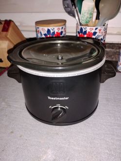 Small Toastmaster Crockpot