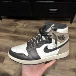 Jordan 1 Mocha