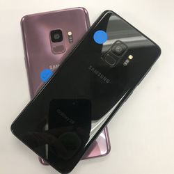 Samsung galaxy s9 unlocked , sold with store warranty 