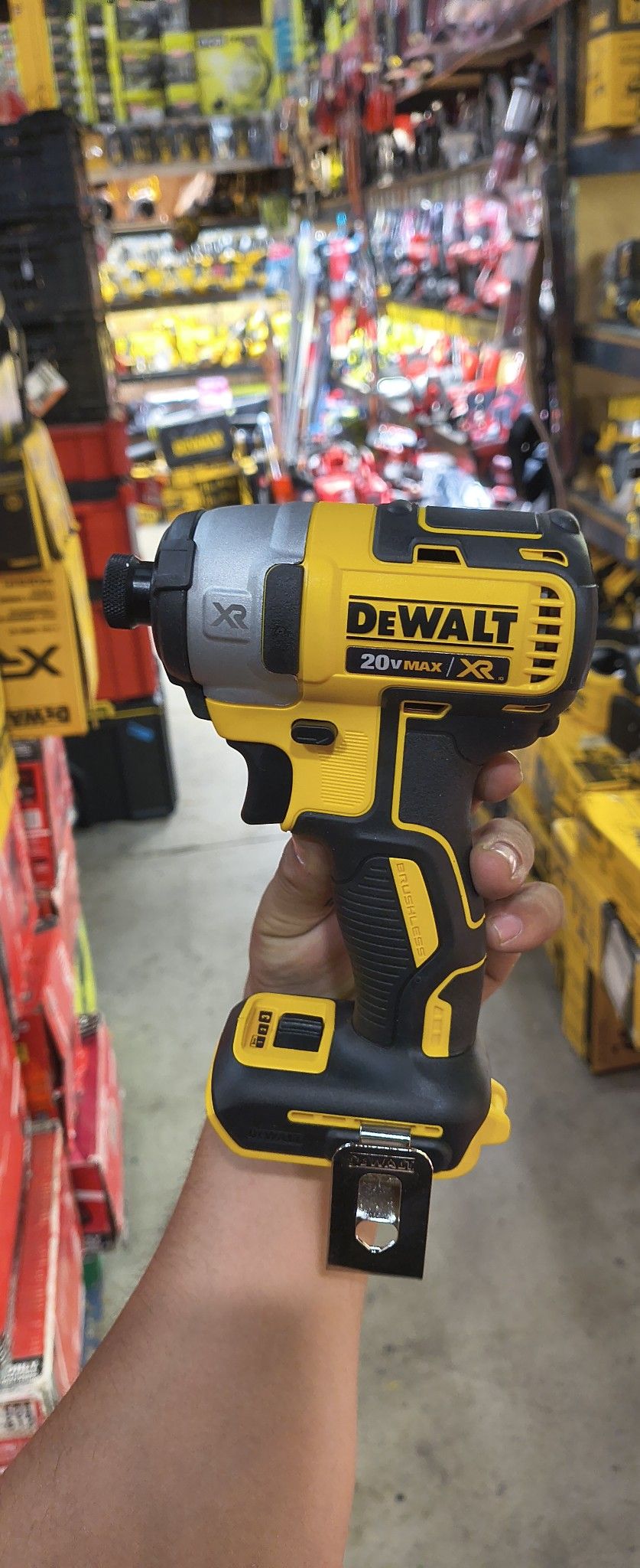 DEWALT 20V IMPACT DRIVER XR BRUSHLESS $119