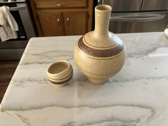 Vase -pottery