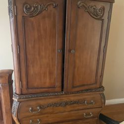 Louis Shanks antique solid wood dresser+TV stand