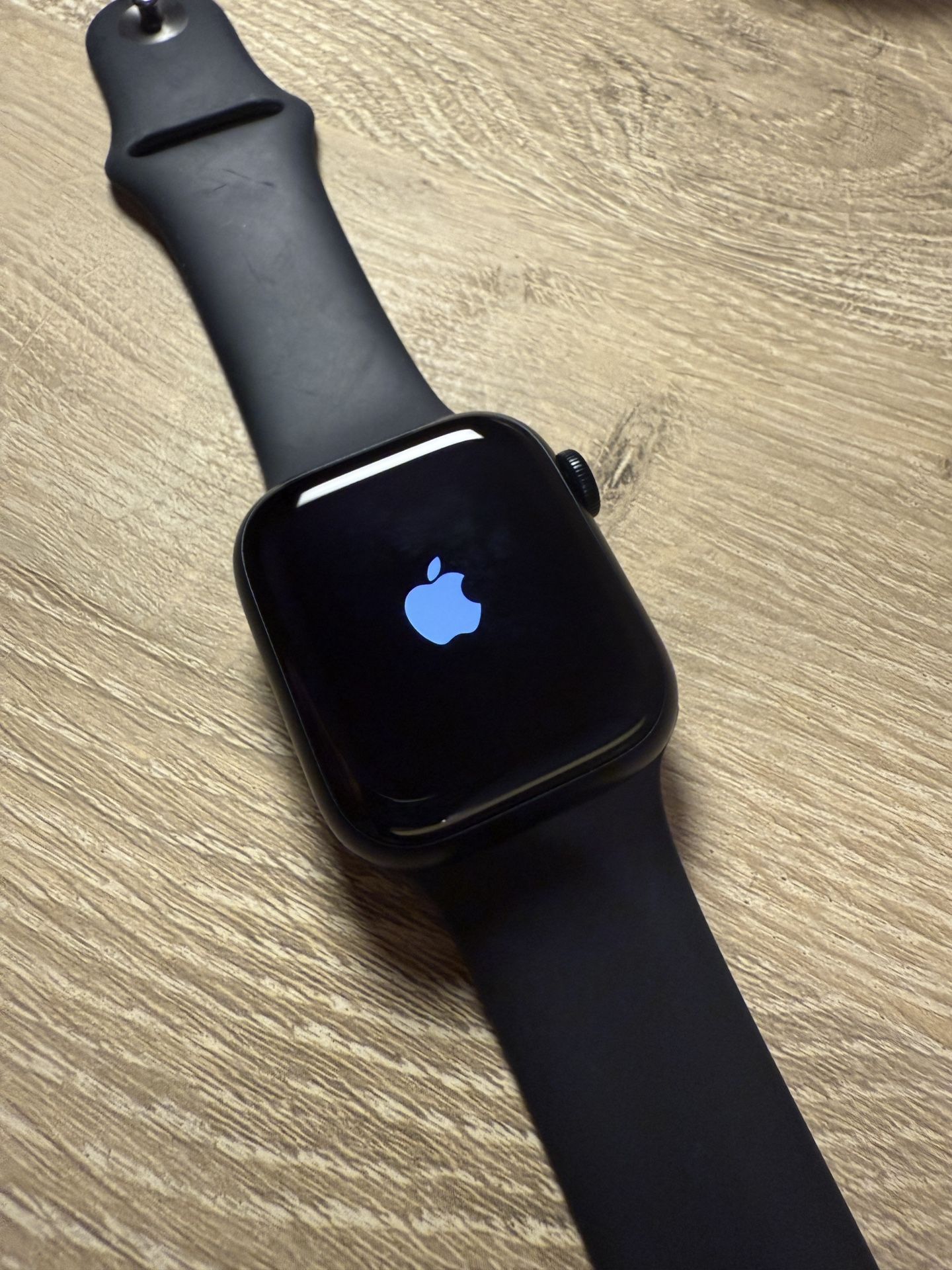 Apple Watch 41mm Aluminum
