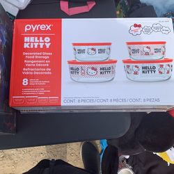 Hello Kitty Pyrex New $30