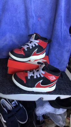 Air Jordan 1 mid RM kids sneakers size 11C