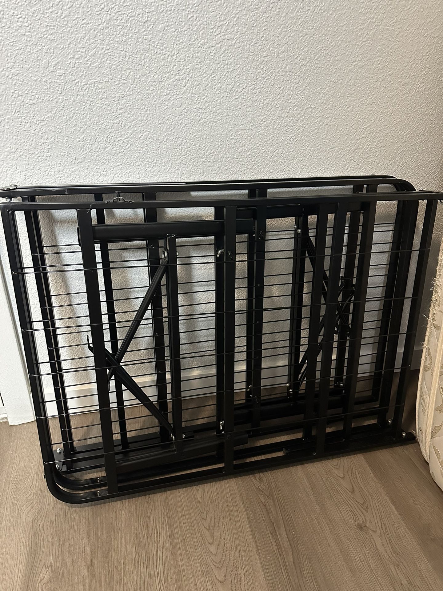 Metal Amazon Bed frame (Full Size)