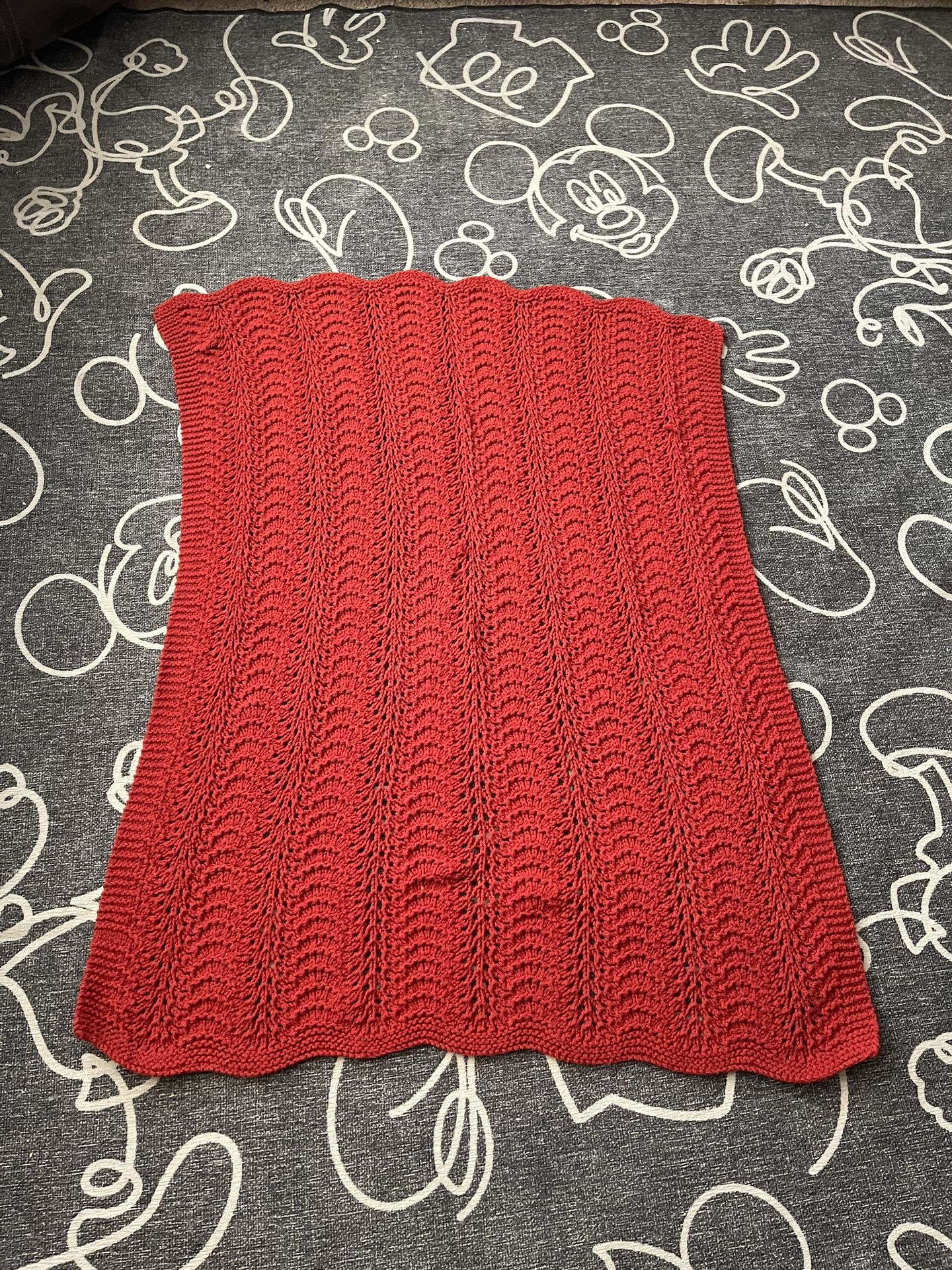 Crochet Baby Or Crib Blanket Red Handmade Shell Stitch Scallop Border