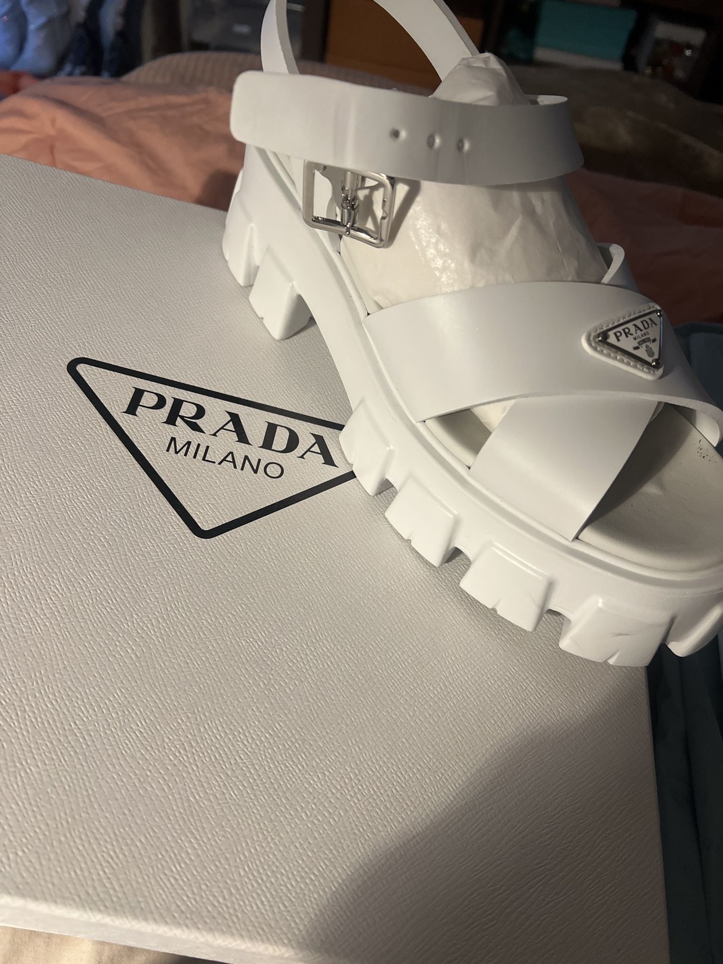 Prada Size 39 Fits Like 8.5 ? Very Good Condition