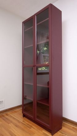 IKEA Billy Bookcase With glass door/display cabinet - Red