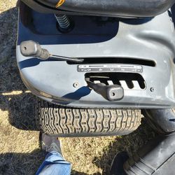 Craftsman Riding Mower 