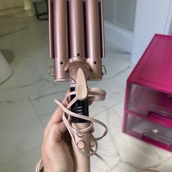Brand New Curling Iron 