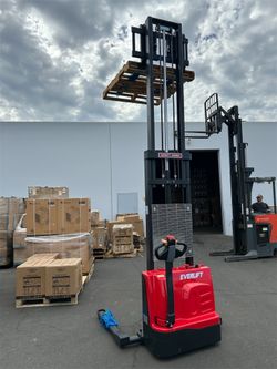 New warehouse lifting equipment forklifts pallet stackers walkie stacker pallet jacks