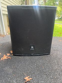 JBL EON 18 in subwoofer 700 series