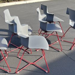 Modern Contemporary Steelcase Turnstone Dining Chairs / Office Chairs