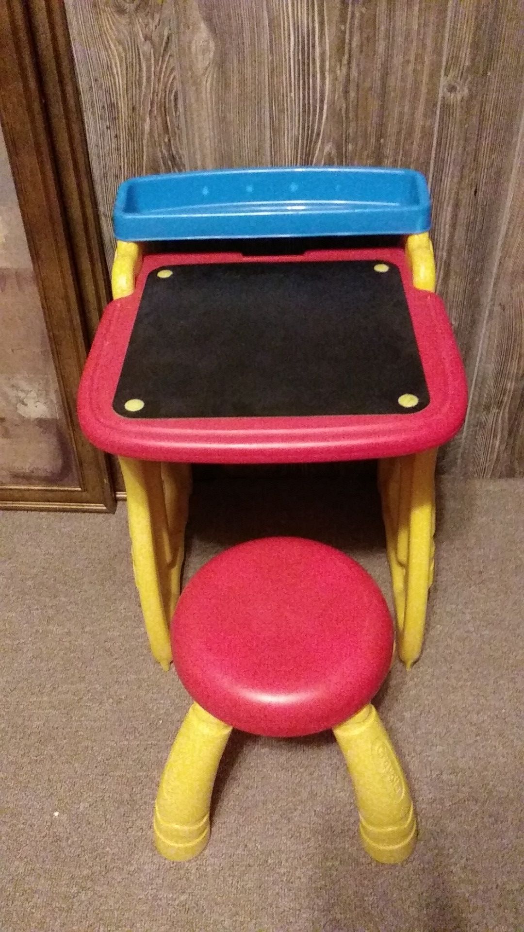 Crayola foldable desk