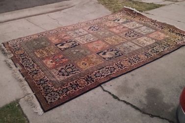 Area Rug, 6x9 , $110