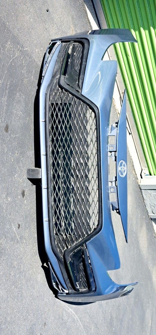 ⭐️2023-2024-2025 TOYOTA COROLLA ✅️✅️💯👌(OEM) SE FRONT BUMPER COVER