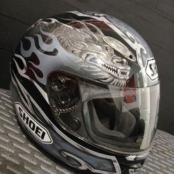 Shoei Helmet Z-2. L. *NEEDS Pading  Replacement* Shoei RF-1000 Diabolic 2 