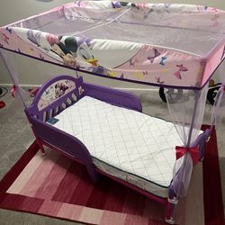Girls Minnie Mouse Toddler Bed and Mattress 