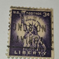 #2410, RARE US POSTAGE STAMP 3 CENT PURPLE USED. LADY STATUE OF LIBERTY. 