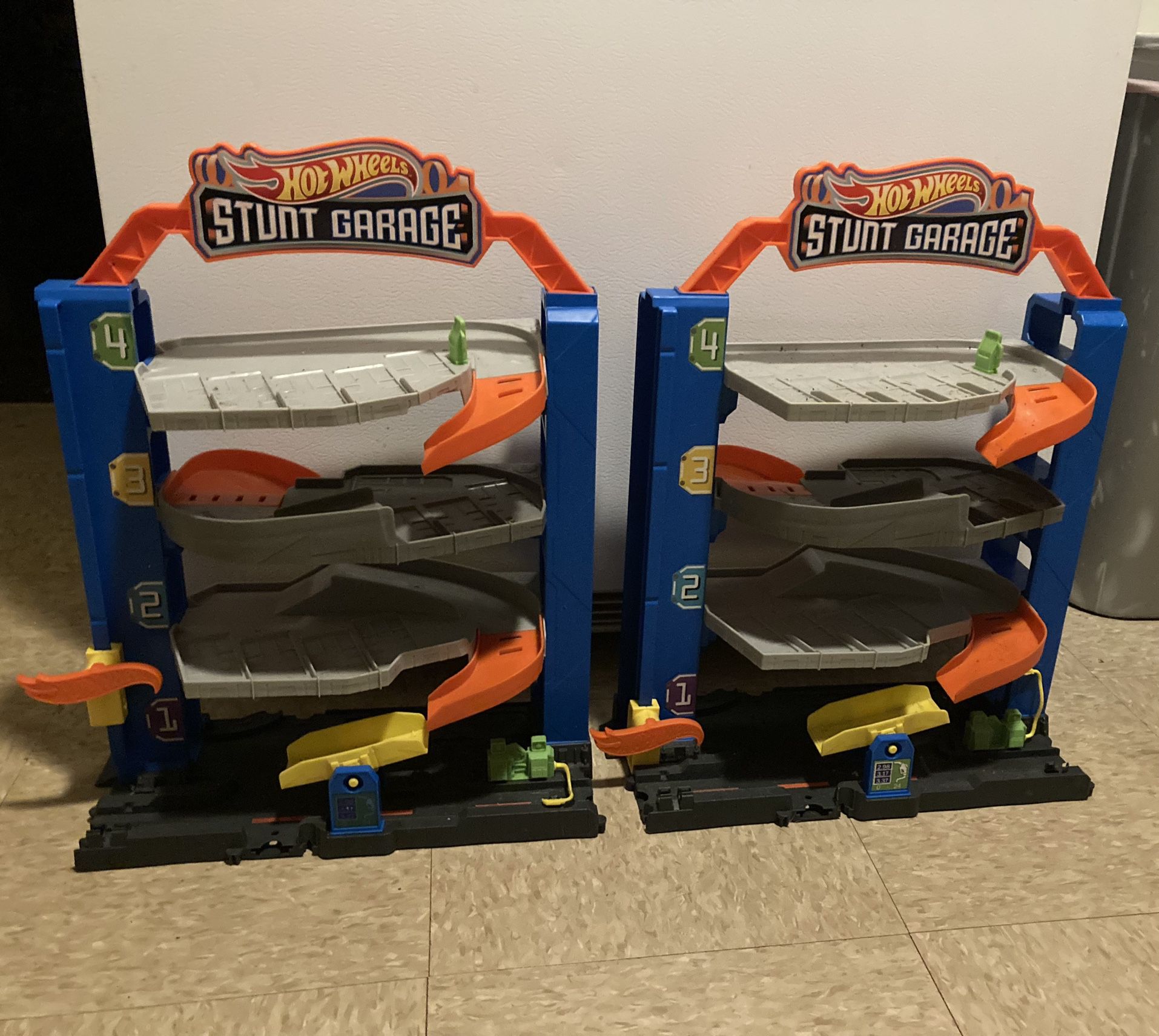 (2) Hot Wheels City Stunt Garage Playsets Great Condition