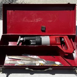 Milwaukee Electric Sawzall Cat No 6507