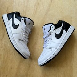 Air Jordan 1 Low White Black