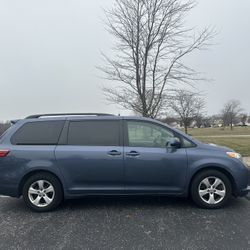 2015 Toyota Sienna