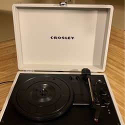 Crosley record player with Bluetooth