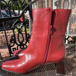 Ladies Boots Brand New  Side 6 1/2 