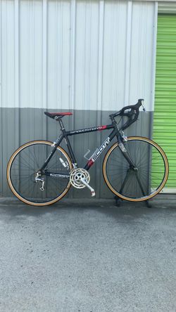 SCOTT ROAD BIKE