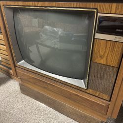 Zenith Console TV  ("25" Screen)