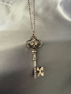 Antique Silver Skeleton Key Pendant Necklace