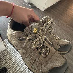 Columbia women’s Hiking Shoes 7.5