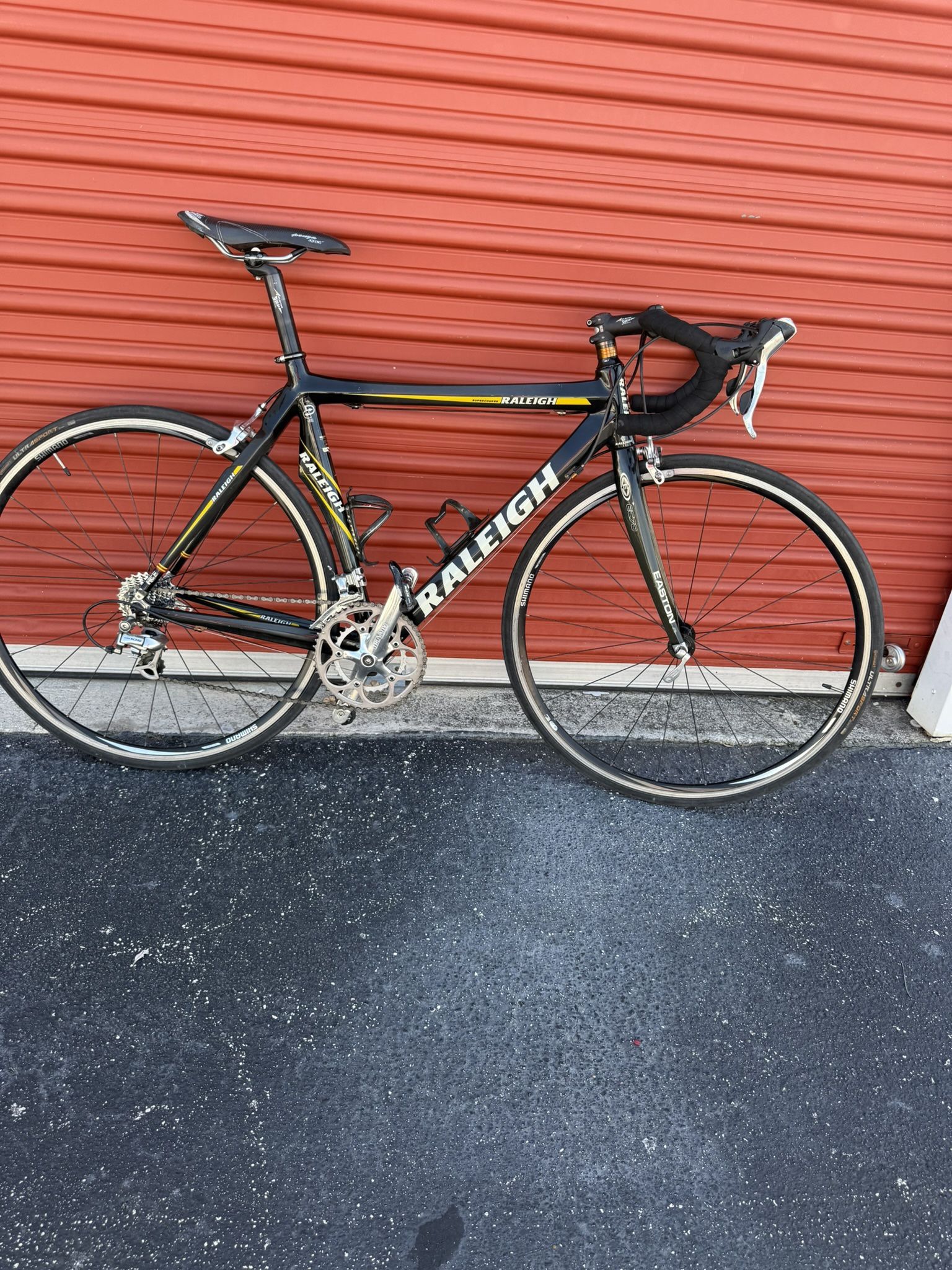 Raleigh 51 cm Road Bike carbon fiber