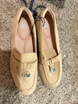 Women shoes size 7