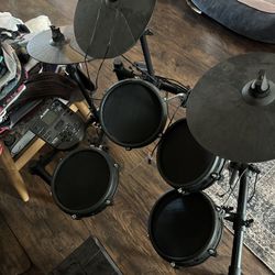 Alesis Nitro Mesh Electric Drum Kit