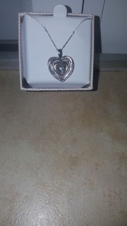 Real Dimond accent heart with 22"pendant neckles in Sterling silver makes perfect gift